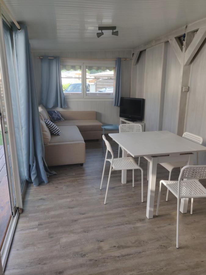 Mini Chalet Proche Arcachon Apartment กูฌ็อง-เมสทราส ภายนอก รูปภาพ